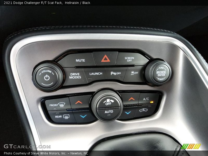 Controls of 2021 Challenger R/T Scat Pack