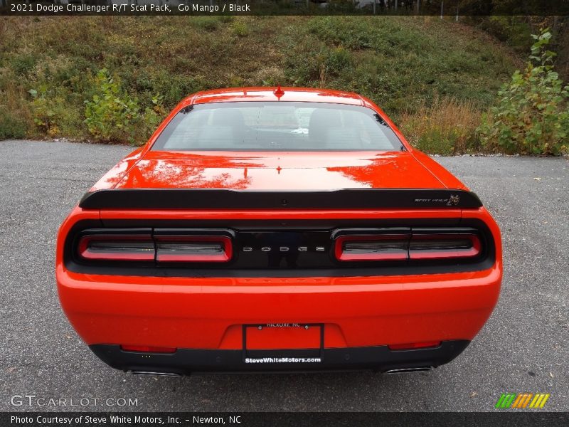 Go Mango / Black 2021 Dodge Challenger R/T Scat Pack