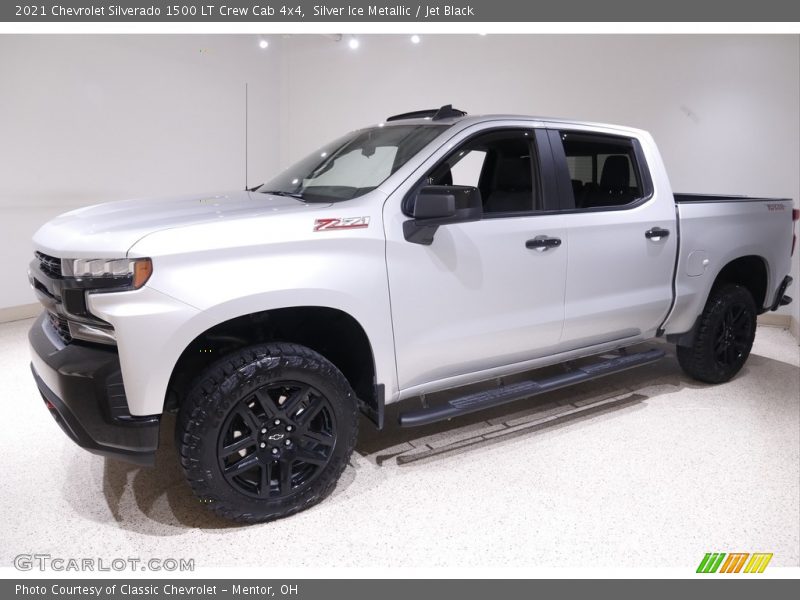 Silver Ice Metallic / Jet Black 2021 Chevrolet Silverado 1500 LT Crew Cab 4x4
