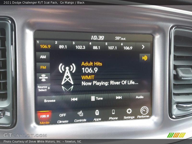 Go Mango / Black 2021 Dodge Challenger R/T Scat Pack