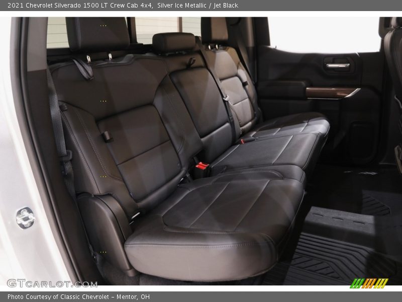 Silver Ice Metallic / Jet Black 2021 Chevrolet Silverado 1500 LT Crew Cab 4x4