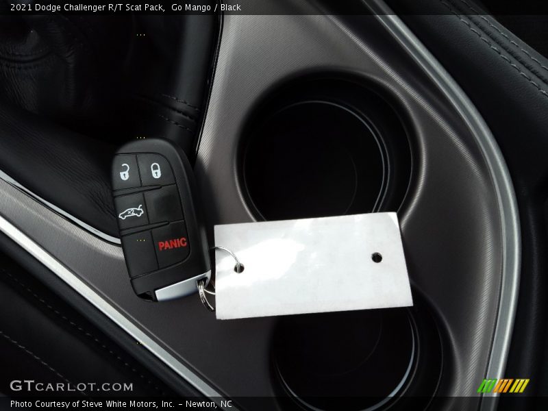 Go Mango / Black 2021 Dodge Challenger R/T Scat Pack