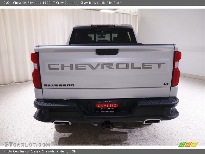 Silver Ice Metallic / Jet Black 2021 Chevrolet Silverado 1500 LT Crew Cab 4x4