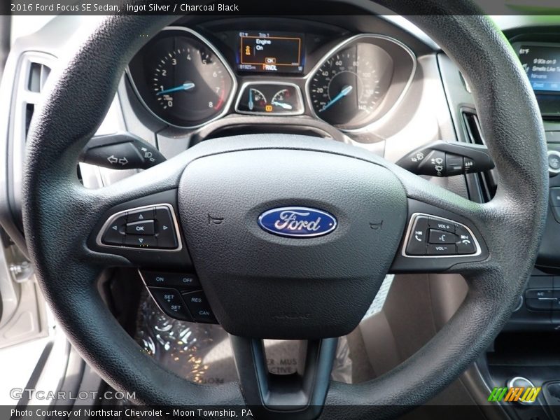 Ingot Silver / Charcoal Black 2016 Ford Focus SE Sedan