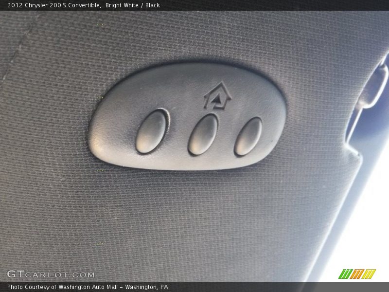 Bright White / Black 2012 Chrysler 200 S Convertible