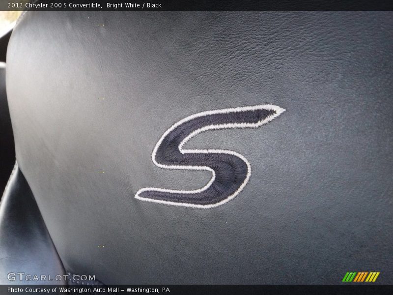 Bright White / Black 2012 Chrysler 200 S Convertible