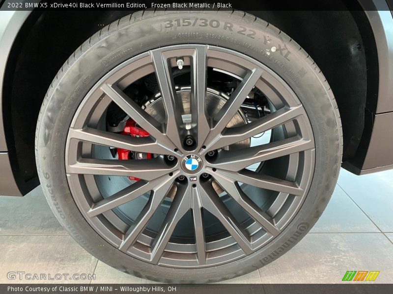  2022 X5 xDrive40i Black Vermillion Edition Wheel