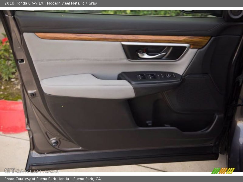 Modern Steel Metallic / Gray 2018 Honda CR-V EX