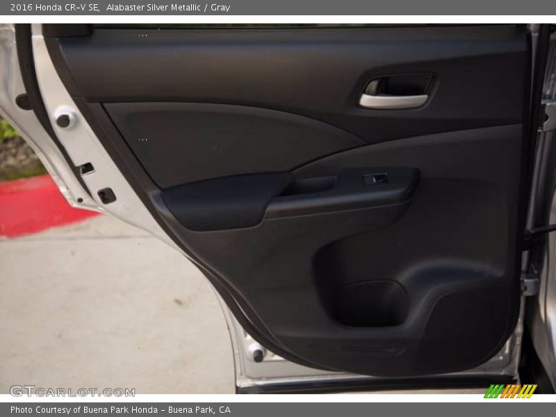 Alabaster Silver Metallic / Gray 2016 Honda CR-V SE