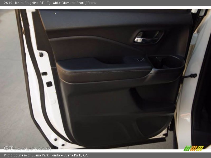 White Diamond Pearl / Black 2019 Honda Ridgeline RTL-T