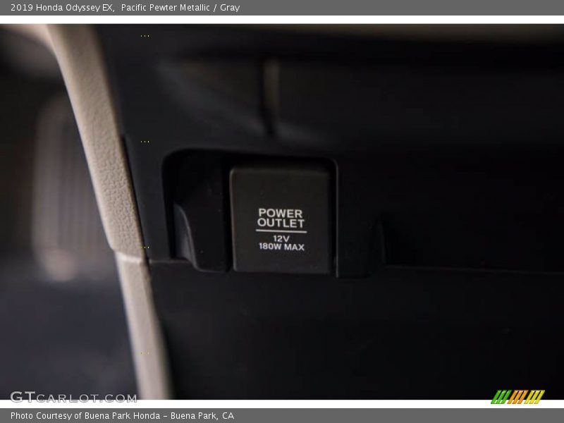 Pacific Pewter Metallic / Gray 2019 Honda Odyssey EX