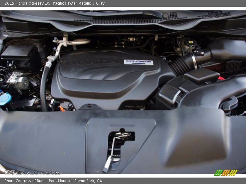 Pacific Pewter Metallic / Gray 2019 Honda Odyssey EX