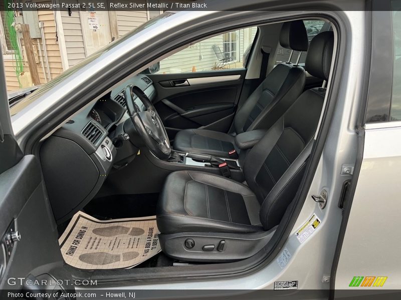 Reflex Silver Metallic / Titan Black 2013 Volkswagen Passat 2.5L SE