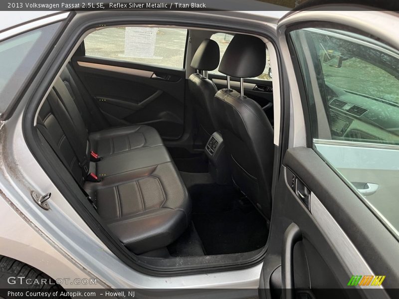 Reflex Silver Metallic / Titan Black 2013 Volkswagen Passat 2.5L SE