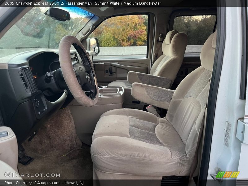 Summit White / Medium Dark Pewter 2005 Chevrolet Express 3500 LS Passenger Van