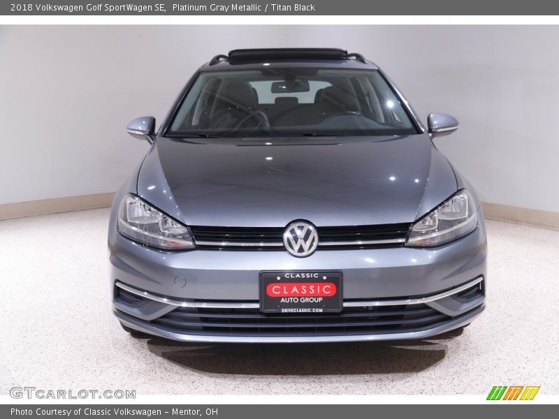 Platinum Gray Metallic / Titan Black 2018 Volkswagen Golf SportWagen SE