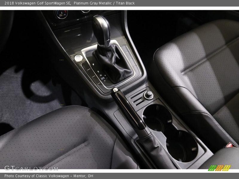Platinum Gray Metallic / Titan Black 2018 Volkswagen Golf SportWagen SE