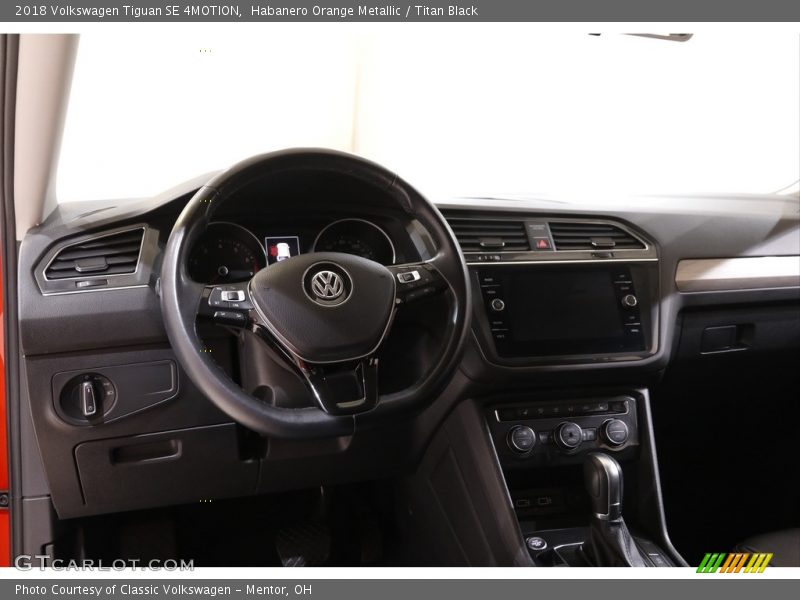 Habanero Orange Metallic / Titan Black 2018 Volkswagen Tiguan SE 4MOTION