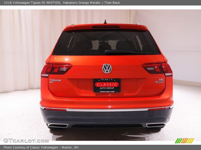 Habanero Orange Metallic / Titan Black 2018 Volkswagen Tiguan SE 4MOTION