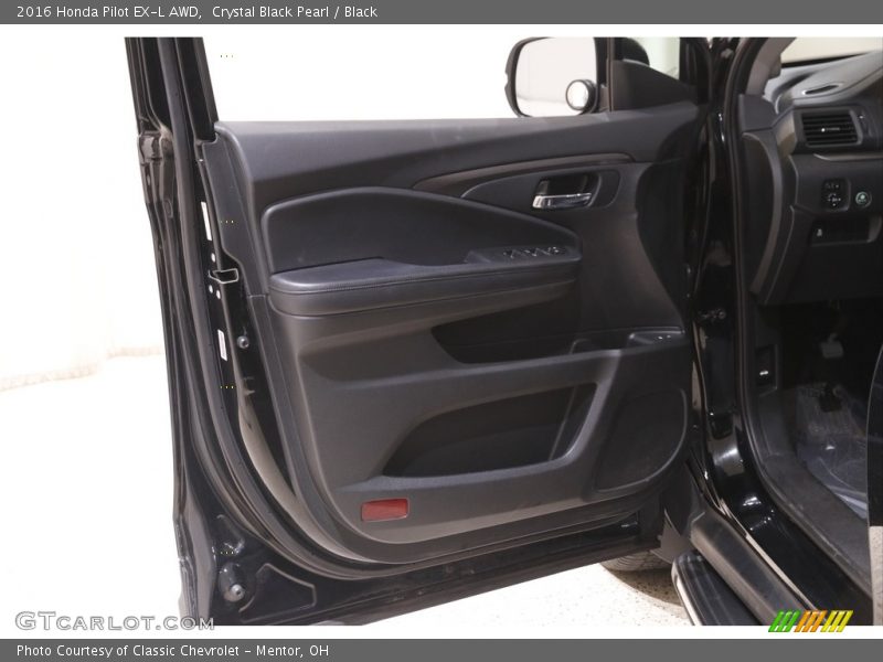 Door Panel of 2016 Pilot EX-L AWD