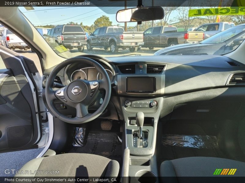 Fresh Powder / Charcoal 2019 Nissan Sentra S