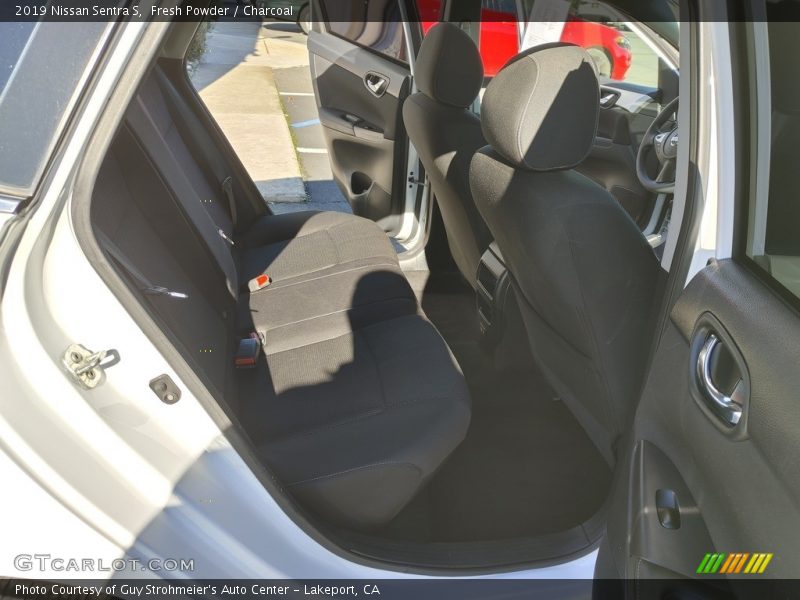 Fresh Powder / Charcoal 2019 Nissan Sentra S