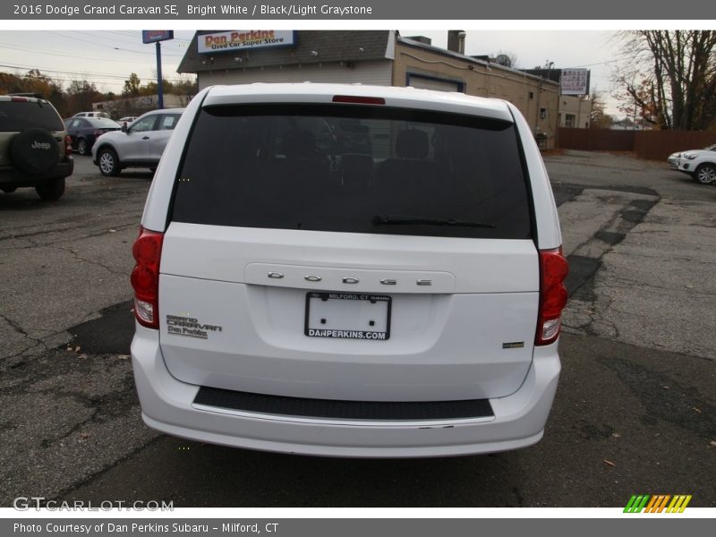Bright White / Black/Light Graystone 2016 Dodge Grand Caravan SE