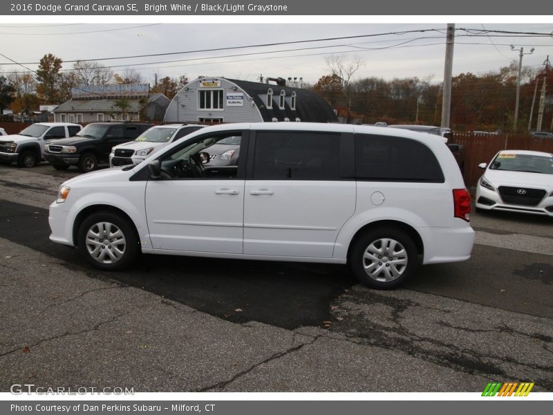 Bright White / Black/Light Graystone 2016 Dodge Grand Caravan SE
