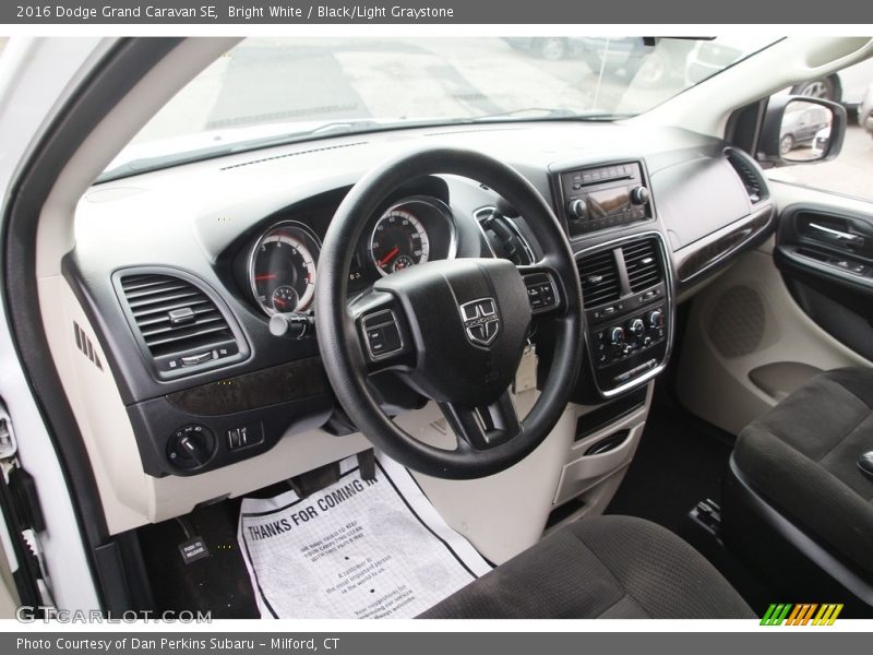 Bright White / Black/Light Graystone 2016 Dodge Grand Caravan SE