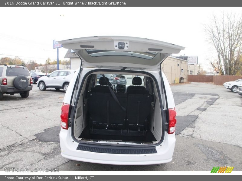 Bright White / Black/Light Graystone 2016 Dodge Grand Caravan SE