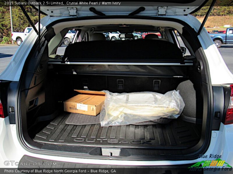 Crystal White Pearl / Warm Ivory 2015 Subaru Outback 2.5i Limited