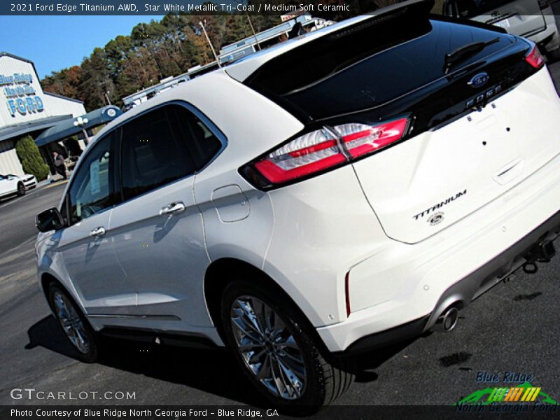 Star White Metallic Tri-Coat / Medium Soft Ceramic 2021 Ford Edge Titanium AWD