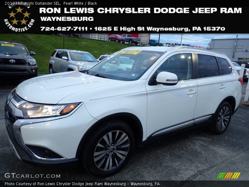 Pearl White / Black 2019 Mitsubishi Outlander SEL