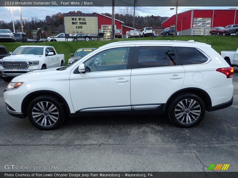 Pearl White / Black 2019 Mitsubishi Outlander SEL