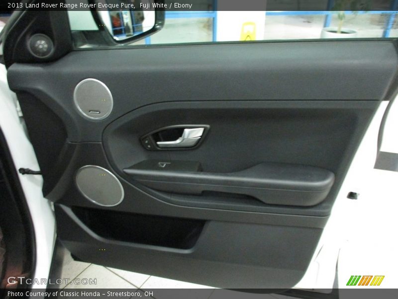 Fuji White / Ebony 2013 Land Rover Range Rover Evoque Pure