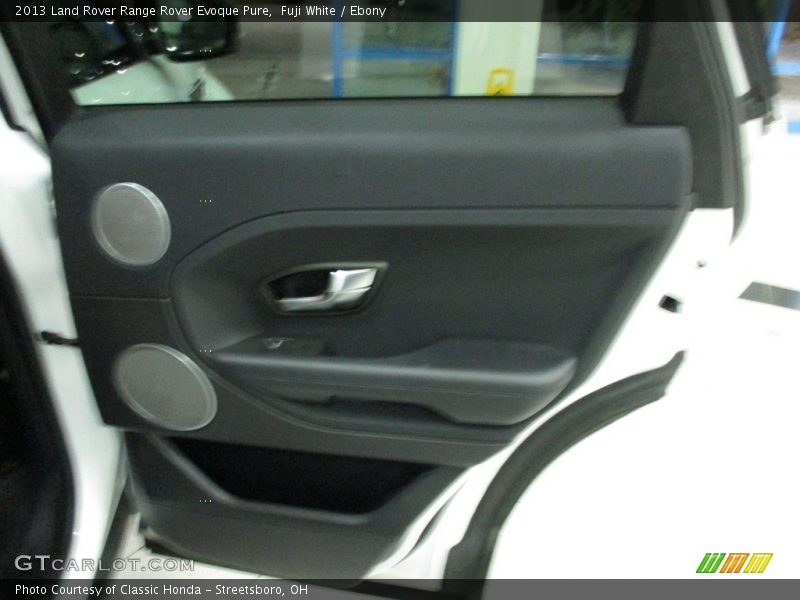 Fuji White / Ebony 2013 Land Rover Range Rover Evoque Pure