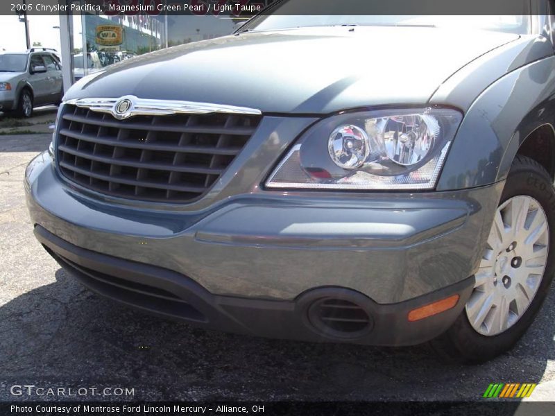 Magnesium Green Pearl / Light Taupe 2006 Chrysler Pacifica