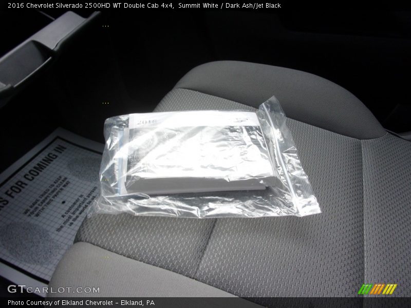 Summit White / Dark Ash/Jet Black 2016 Chevrolet Silverado 2500HD WT Double Cab 4x4
