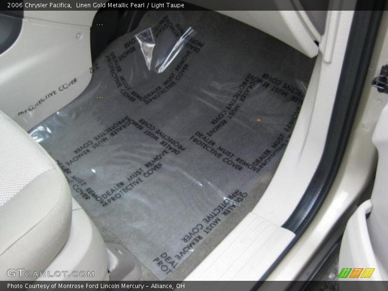Linen Gold Metallic Pearl / Light Taupe 2006 Chrysler Pacifica