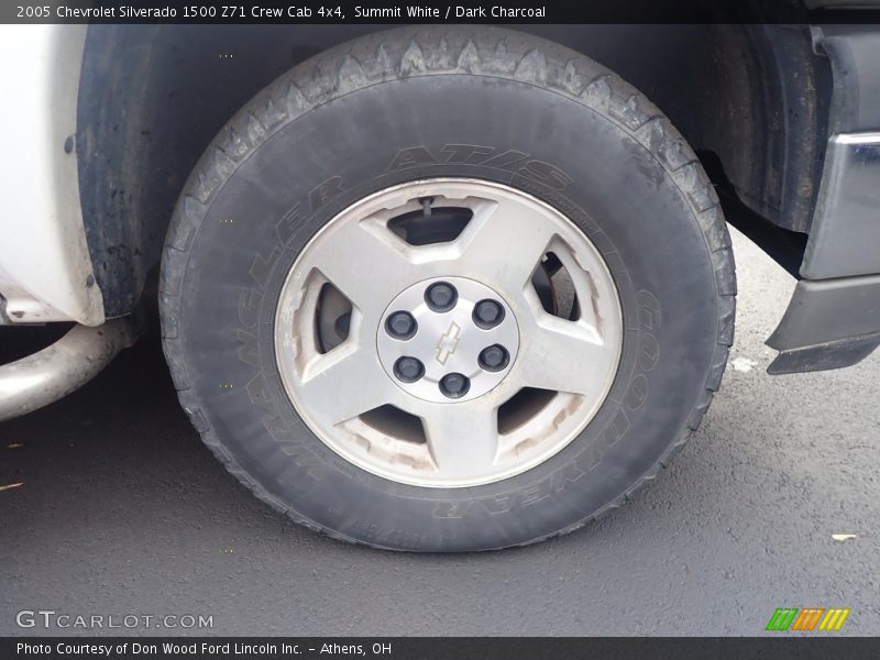 Summit White / Dark Charcoal 2005 Chevrolet Silverado 1500 Z71 Crew Cab 4x4