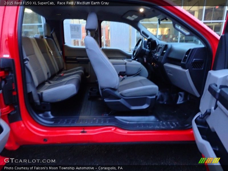 Race Red / Medium Earth Gray 2015 Ford F150 XL SuperCab