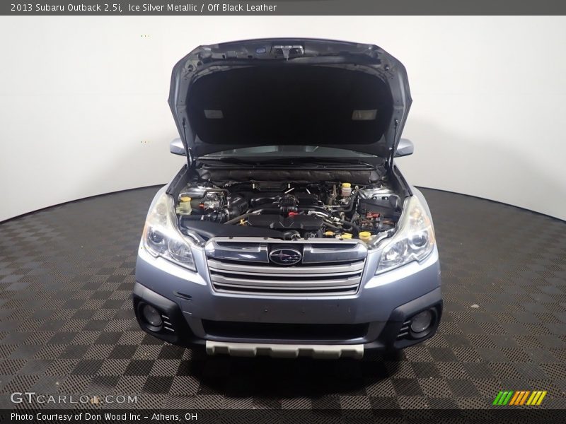 Ice Silver Metallic / Off Black Leather 2013 Subaru Outback 2.5i
