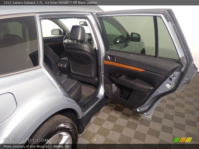 Ice Silver Metallic / Off Black Leather 2013 Subaru Outback 2.5i