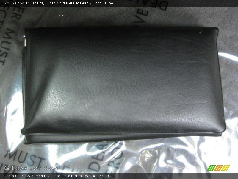 Linen Gold Metallic Pearl / Light Taupe 2006 Chrysler Pacifica