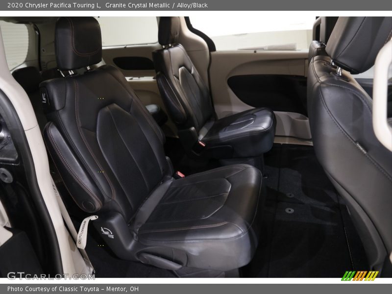 Granite Crystal Metallic / Alloy/Black 2020 Chrysler Pacifica Touring L