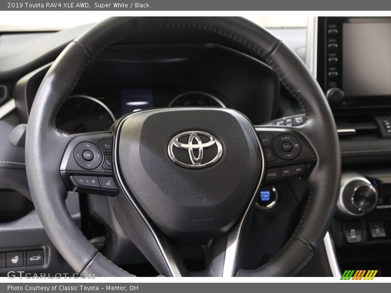 Super White / Black 2019 Toyota RAV4 XLE AWD