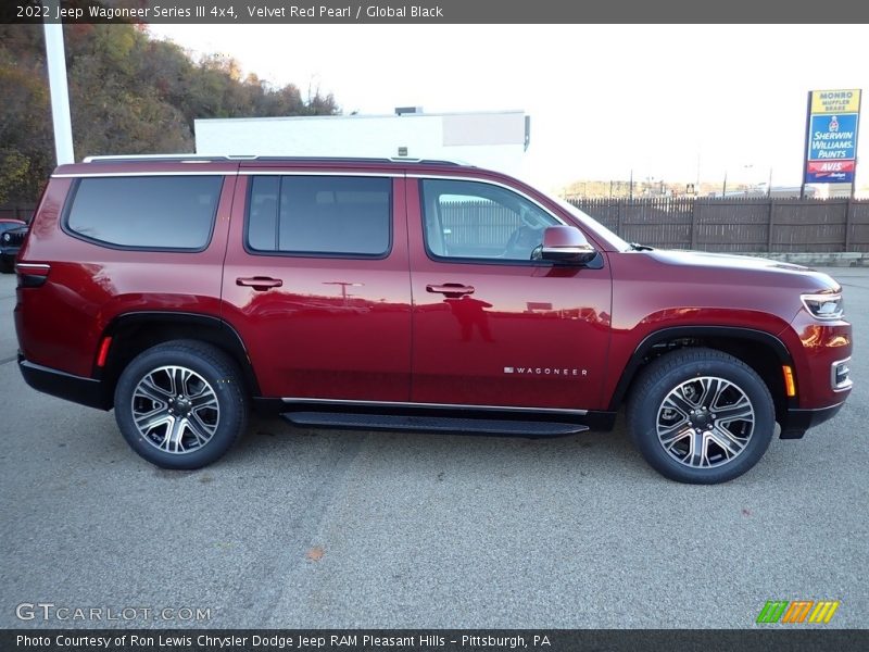  2022 Wagoneer Series III 4x4 Velvet Red Pearl