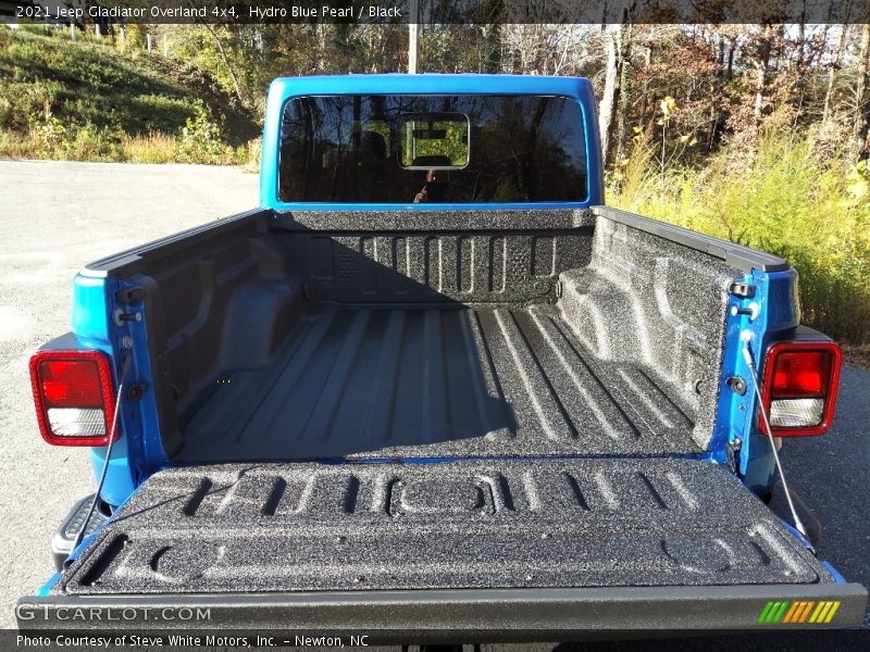Hydro Blue Pearl / Black 2021 Jeep Gladiator Overland 4x4