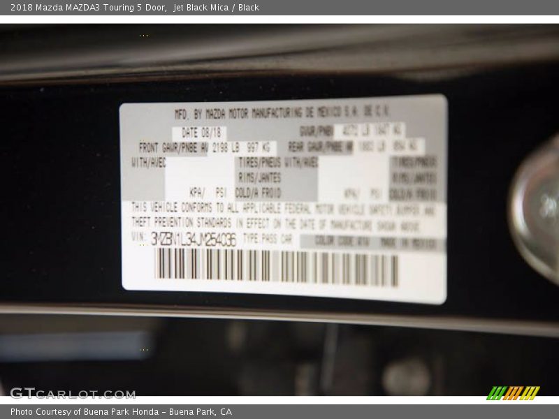 Jet Black Mica / Black 2018 Mazda MAZDA3 Touring 5 Door