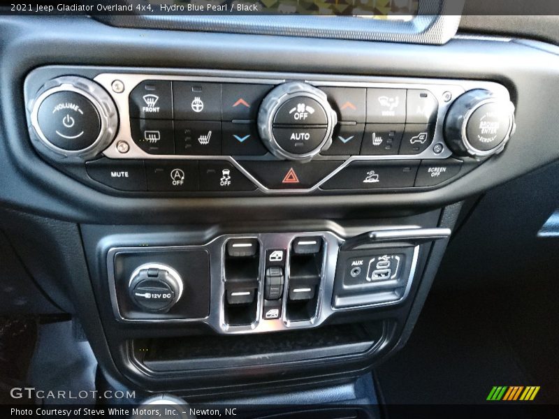 Hydro Blue Pearl / Black 2021 Jeep Gladiator Overland 4x4